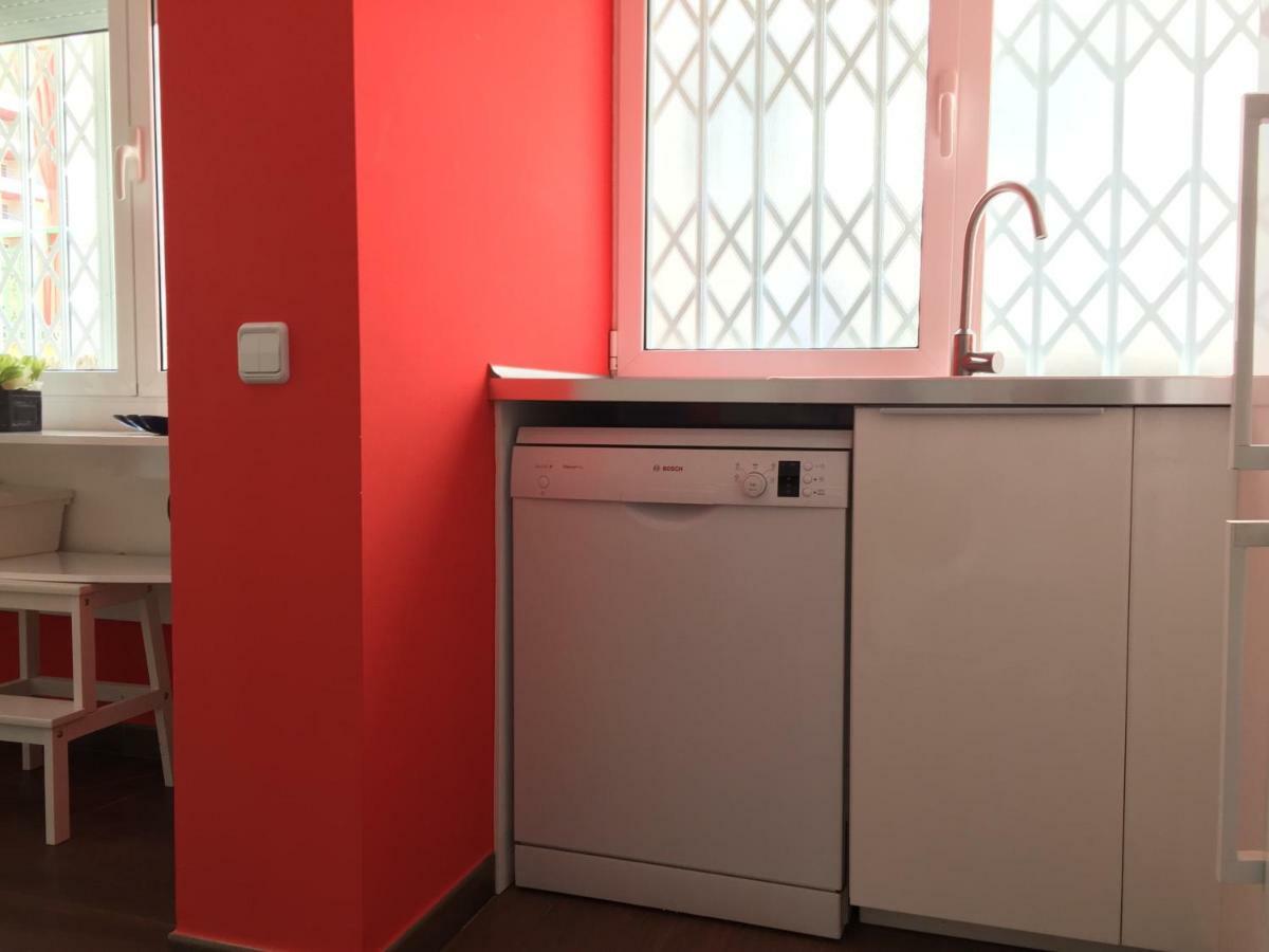 Nice Apartment 80 Meters From The Beach カラフェル エクステリア 写真