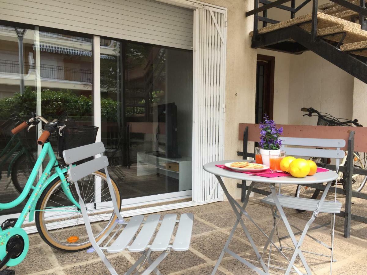 Nice Apartment 80 Meters From The Beach カラフェル エクステリア 写真